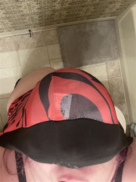 Wedgie roulette : r/WedgieGirls .